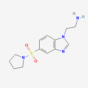 molecular formula C13H18N4O2S B1392604 {2-[5-(吡咯烷-1-基磺酰基)-1H-苯并咪唑-1-基]乙基}胺 CAS No. 1243048-49-8