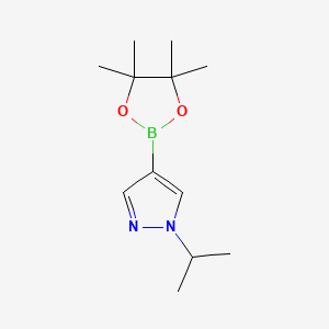 molecular formula C12H21BN2O2 B1393382 1-Isopropyl-4-(4,4,5,5-tetramethyl-1,3,2-dioxaborolan-2-yl)-1H-pyrazole CAS No. 879487-10-2