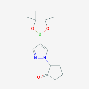 molecular formula C14H21BN2O3 B13951613 2-[4-(4,4,5,5-tetramethyl-1,3,2-dioxaborolan-2-yl)-1H-pyrazol-1-yl]Cyclopentanone 