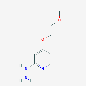molecular formula C8H13N3O2 B1396105 2-Hydrazinyl-4-(2-methoxyethoxy)pyridine CAS No. 1208864-17-8