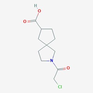 2-(2-Chloroacetyl)-2-azaspiro[4.4]nonane-7-carboxylic acid