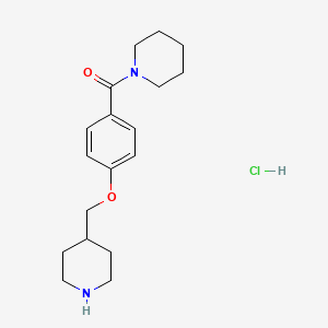 molecular formula C18H27ClN2O2 B1396796 1-[4-(哌啶-4-基甲氧基)苯甲酰]哌啶盐酸盐 CAS No. 1332529-65-3