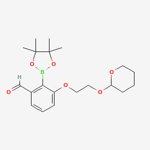 molecular formula C20H29BO6 B1397937 3-[2-(氧杂环-2-氧基)乙氧基]-2-(4,4,5,5-四甲基-1,3,2-二氧杂硼环-2-基)苯甲醛 CAS No. 1093643-64-1