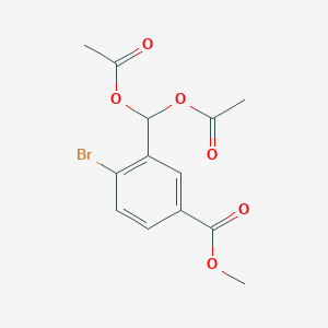 molecular formula C13H13BrO6 B13984891 (2-Bromo-5-(methoxycarbonyl)phenyl)methylene diacetate 