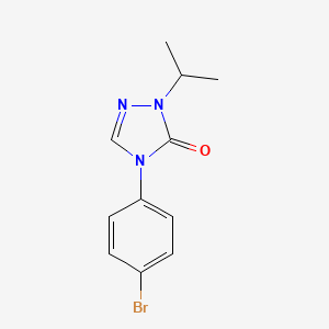 molecular formula C11H12BrN3O B1399546 4-(4-Bromophényl)-2-isopropyl-2,4-dihydro-3H-1,2,4-triazol-3-one CAS No. 864932-42-3