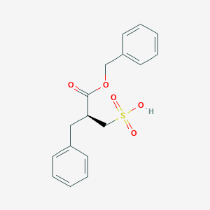 molecular formula C17H18O5S B1401397 (S)-2-苄基-3-(苄氧基)-3-氧代丙烷-1-磺酸 CAS No. 1565818-53-2