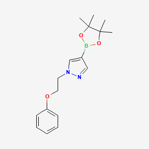 molecular formula C17H23BN2O3 B1402314 1-(2-苯氧基乙基)-4-(4,4,5,5-四甲基-1,3,2-二氧杂硼环-2-基)吡唑 CAS No. 1205683-33-5