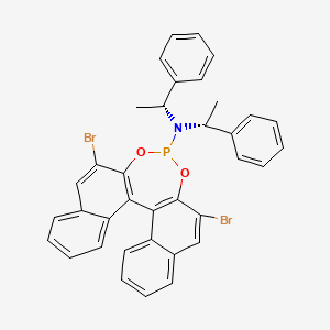 molecular formula C36H28Br2NO2P B14026584 10,16-dibromo-N,N-bis[(1R)-1-phenylethyl]-12,14-dioxa-13-phosphapentacyclo[13.8.0.02,11.03,8.018,23]tricosa-1(15),2(11),3,5,7,9,16,18,20,22-decaen-13-amine 