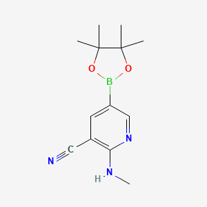molecular formula C13H18BN3O2 B1402934 2-(甲基氨基)-5-(4,4,5,5-四甲基-1,3,2-二氧杂硼环-2-基)烟腈 CAS No. 1346809-48-0