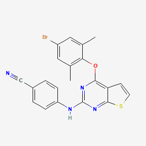 molecular formula C21H15BrN4OS B14037297 4-((4-(4-Bromo-2,6-dimethylphenoxy)thieno[2,3-D]pyrimidin-2-YL)amino)benzonitrile 