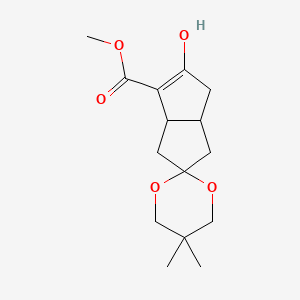 B1405301 methyl 5'-hydroxy-5,5-dimethyl-3',3'a,4',6'a-tetrahydro-1'H-spiro[1,3-dioxane-2,2'-pentalene]-6'-carboxylate CAS No. 105448-66-6