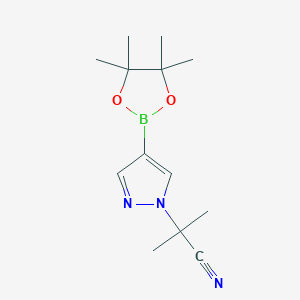 B1405445 2-Methyl-2-(4-(4,4,5,5-tetramethyl-1,3,2-dioxaborolan-2-yl)-1H-pyrazol-1-yl)propanenitrile CAS No. 2095779-29-4