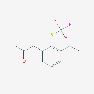 molecular formula C12H13F3OS B14055633 1-(3-Ethyl-2-(trifluoromethylthio)phenyl)propan-2-one 