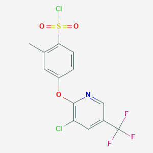 molecular formula C13H8Cl2F3NO3S B1406397 4-(3-氯-5-三氟甲基吡啶-2-氧基)-2-甲基苯磺酰氯 CAS No. 1181761-92-1
