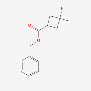 molecular formula C13H15FO2 B1406447 反式-苯甲酸苄酯-3-氟-3-甲基环丁烷 CAS No. 1455037-44-1