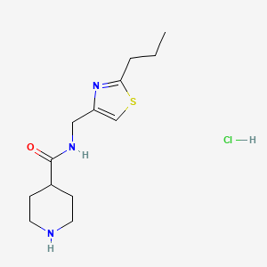 B1407488 N-[(2-Propyl-1,3-thiazol-4-yl)methyl]piperidine-4-carboxamide hydrochloride CAS No. 1417566-93-8