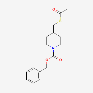 molecular formula C16H21NO3S B1407510 苯甲酸 4-((乙酰硫代)甲基)哌啶-1-甲酯 CAS No. 1355455-38-7