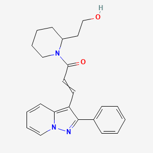 1-[2-(2-Hydroxyethyl)piperidin-1-yl]-3-(2-phenylpyrazolo[1,5-a]pyridin-3-yl)prop-2-en-1-one