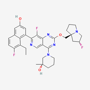 molecular formula C33H36F3N5O3 B14083169 (3S)-1-(2-{[(2R,7aS)-2-fluoro-hexahydropyrrolizin-7a-yl]methoxy}-7-(8-ethyl-7-fluoro-3-hydroxynaphthalen-1-yl)-8-fluoropyrido[4,3-d]pyrimidin-4-yl)-3-methylpiperidin-3-ol 