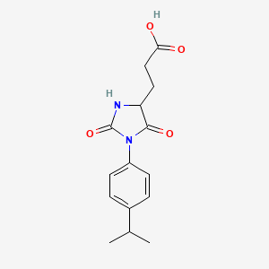 molecular formula C15H18N2O4 B1408468 3-{2,5-二氧代-1-[4-(丙-2-基)苯基]咪唑烷-4-基}丙酸 CAS No. 1922787-46-9