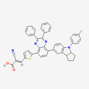 (E)-2-Cyano-3-(5-(2,3-diphenyl-8-(4-(p-tolyl)-1,2,3,3a,4,8b-hexahydrocyclopenta[b]indol-7-yl)quinoxalin-5-yl)thiophen-2-yl)acrylic acid