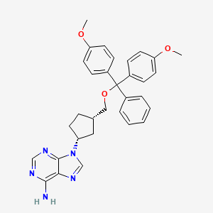 B1409236 9-((1R,3S)-3-((bis(4-methoxyphenyl)(phenyl)methoxy)methyl)cyclopentyl)-9H-purin-6-amine CAS No. 1071906-30-3