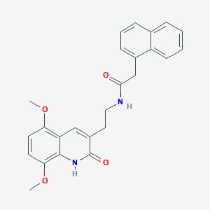 molecular formula C25H24N2O4 B14095944 N-(2-(5,8-dimethoxy-2-oxo-1,2-dihydroquinolin-3-yl)ethyl)-2-(naphthalen-1-yl)acetamide 