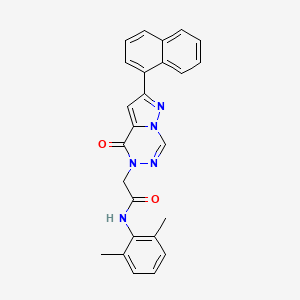 molecular formula C25H21N5O2 B14098494 N-(2,6-dimethylphenyl)-2-(2-(naphthalen-1-yl)-4-oxopyrazolo[1,5-d][1,2,4]triazin-5(4H)-yl)acetamide 