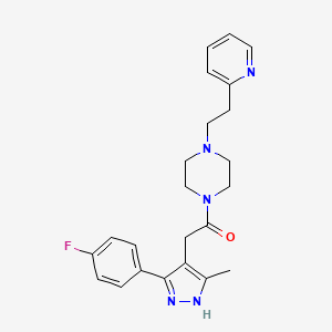 2-[5-(4-fluorophenyl)-3-methyl-1H-pyrazol-4-yl]-1-{4-[2-(pyridin-2-yl)ethyl]piperazin-1-yl}ethanone