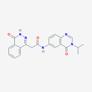 2-(4-hydroxyphthalazin-1-yl)-N-[4-oxo-3-(propan-2-yl)-3,4-dihydroquinazolin-6-yl]acetamide