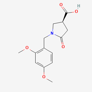 molecular formula C14H17NO5 B1416646 (3S)-1-[(2,4-二甲氧基苯基)甲基]-5-氧代吡咯烷-3-羧酸 CAS No. 755025-16-2