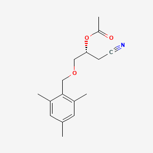 (2R)-1-Cyano-3-[(2,4,6-trimethylphenyl)methoxy]propan-2-yl acetate