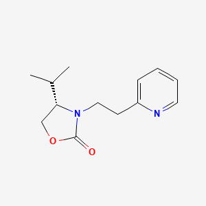 (4S)-4-(Propan-2-yl)-3-[2-(pyridin-2-yl)ethyl]-1,3-oxazolidin-2-one