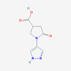 molecular formula C8H9N3O3 B1418940 5-氧代-1-(1H-吡唑-4-基)吡咯烷-3-羧酸 CAS No. 1156167-68-8