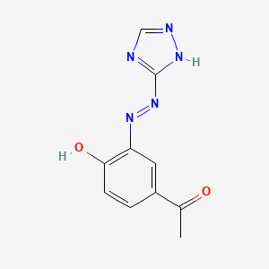 4-Acetyl-6-[2-(1H-1,2,4-triazol-5-yl)hydrazinylidene]cyclohexa-2,4-dien-1-one