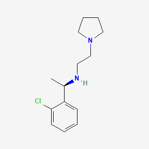 (1R)-1-(2-Chlorophenyl)-N-[2-(pyrrolidin-1-yl)ethyl]ethan-1-amine