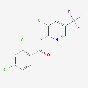 molecular formula C14H7Cl3F3NO B1421685 2-[3-Chloro-5-(trifluoromethyl)pyridin-2-yl]-1-(2,4-dichlorophenyl)ethan-1-one CAS No. 1280538-08-0