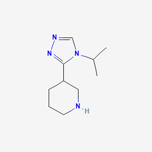 molecular formula C10H18N4 B1421866 3-[4-(propan-2-yl)-4H-1,2,4-triazol-3-yl]piperidine CAS No. 1247531-55-0