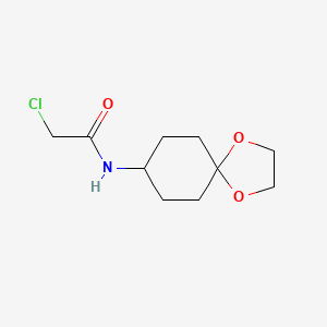 molecular formula C10H16ClNO3 B1421882 2-chloro-N-{1,4-dioxaspiro[4.5]decan-8-yl}acetamide CAS No. 1258639-81-4