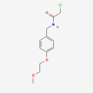 molecular formula C12H16ClNO3 B1422008 2-chloro-N-{[4-(2-methoxyethoxy)phenyl]methyl}acetamide CAS No. 1311314-69-8