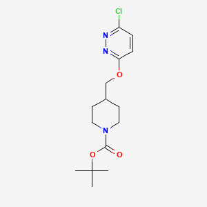 molecular formula C15H22ClN3O3 B1422328 Tert-butyl 4-{[(6-chloropyridazin-3-yl)oxy]methyl}piperidine-1-carboxylate CAS No. 1010072-64-6