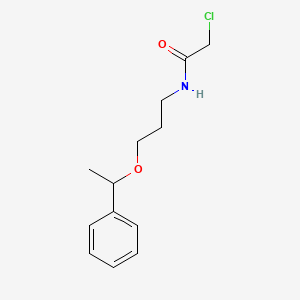 molecular formula C13H18ClNO2 B1422804 2-chloro-N-[3-(1-phenylethoxy)propyl]acetamide CAS No. 1315367-51-1