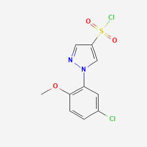 molecular formula C10H8Cl2N2O3S B1423020 1-(5-chloro-2-methoxyphenyl)-1H-pyrazole-4-sulfonyl chloride CAS No. 1334148-26-3