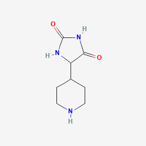 molecular formula C8H13N3O2 B1425979 5-(哌啶-4-基)咪唑烷-2,4-二酮 CAS No. 807295-35-8