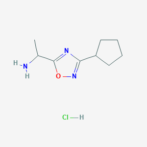 molecular formula C9H16ClN3O B1426316 1-(3-Cyclopentyl-1,2,4-oxadiazol-5-yl)ethan-1-amine hydrochloride CAS No. 1354950-77-8