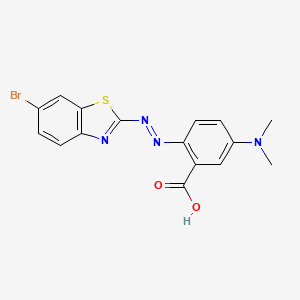 2-[(E)-(6-Bromo-1,3-benzothiazol-2-yl)diazenyl]-5-(dimethylamino)benzoic acid