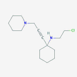 N-(2-Chloroethyl)-1-[3-(piperidin-1-yl)prop-1-yn-1-yl]cyclohexan-1-amine