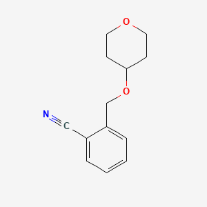 molecular formula C13H15NO2 B1427845 2-[(氧杂-4-基氧基)甲基]苯甲腈 CAS No. 1249891-39-1