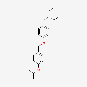 molecular formula C22H30O2 B14284417 Benzene, 1-(2-ethylbutyl)-4-((4-(1-methylethoxy)phenyl)methoxy)- CAS No. 125796-81-8