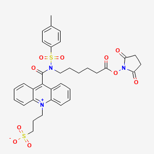 B1428676 3-(9-((6-(2,5-Dioxopyrrolidin-1-yloxy)-6-oxohexyl)(tosyl)carbamoyl)acridinium-10-yl)propane-1-sulfonate CAS No. 866366-12-3